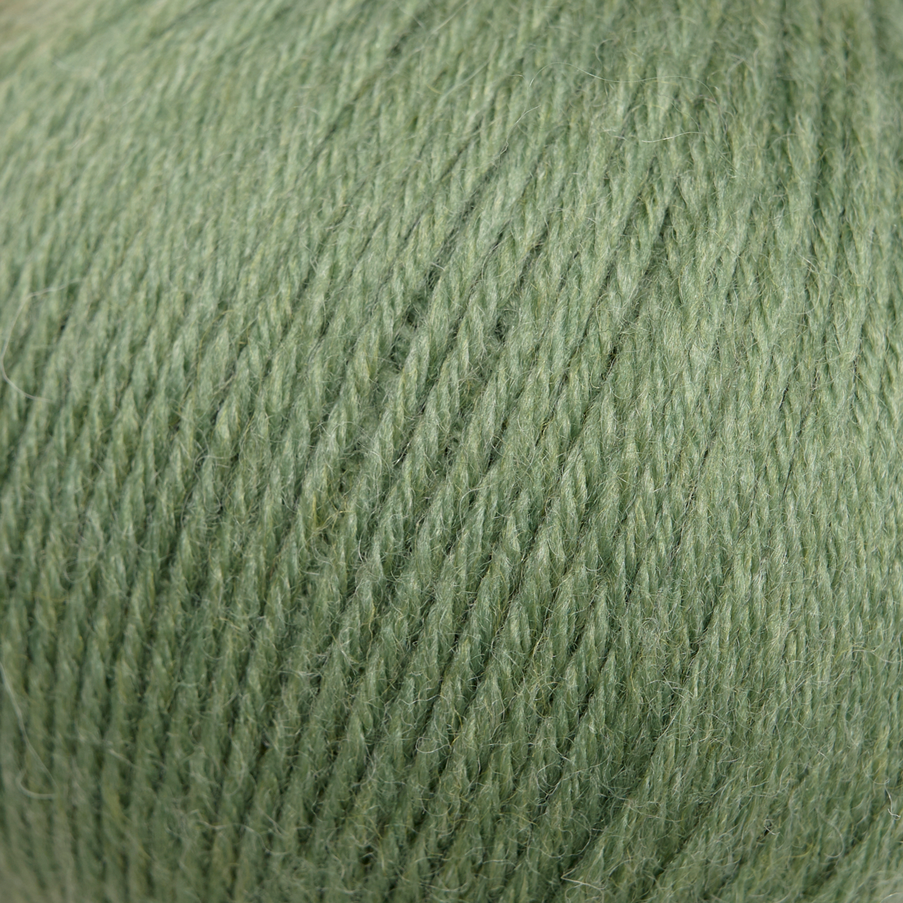 Scarlet Sweater - Strikkekit med garnalternativ (Garn + Opskrift)