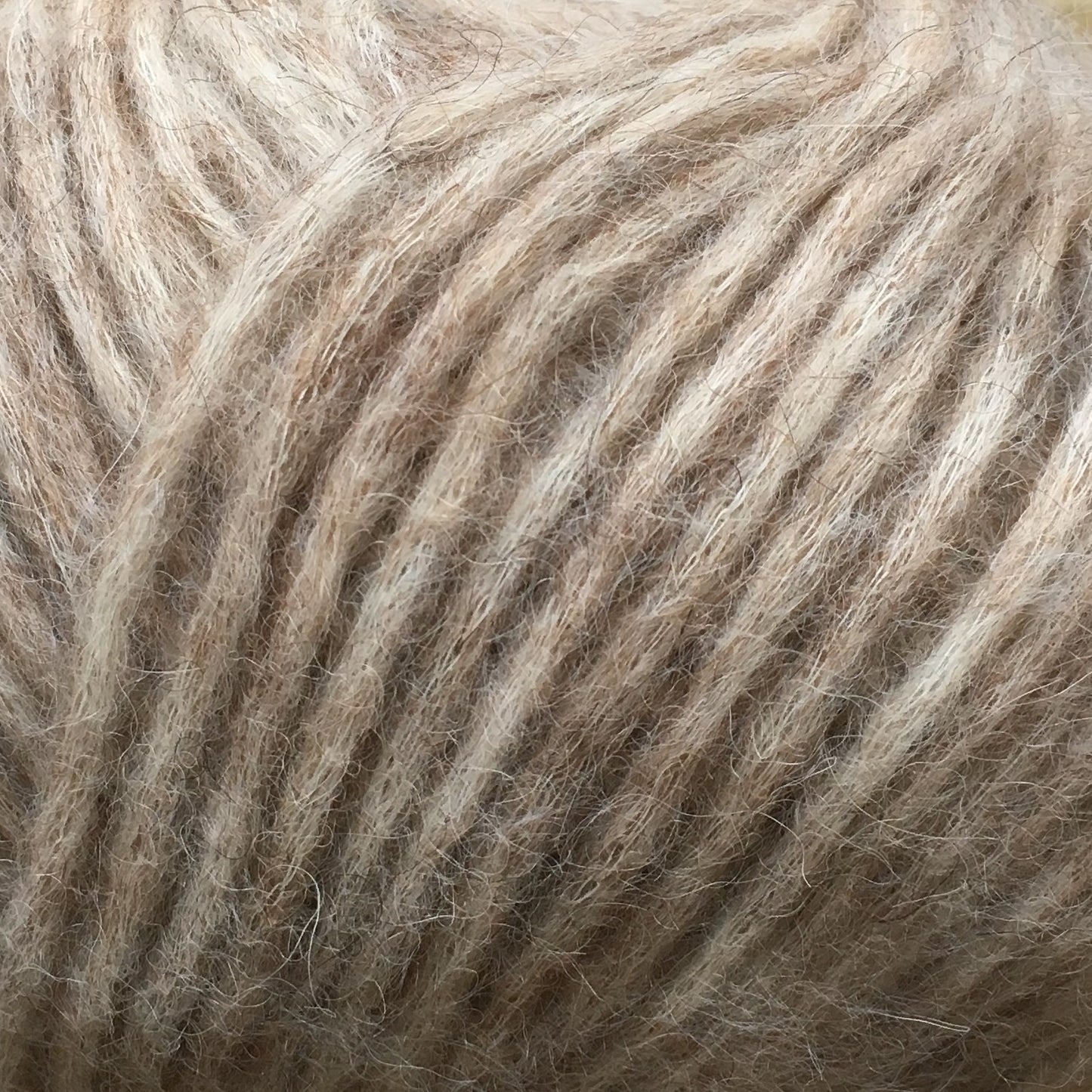 Sunday Sweater u. mohair - Strikkekit (Garn + Opskrift)