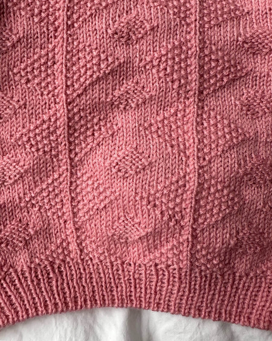 Esther Sweater Baby - PetiteKnit Opskrift