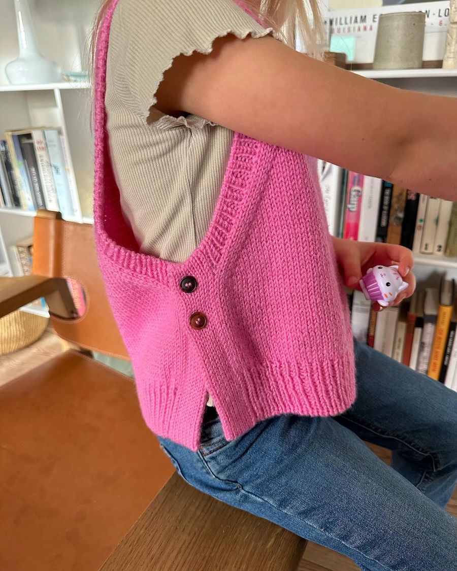 Lulu Slipover Junior - PetiteKnit Opskrift