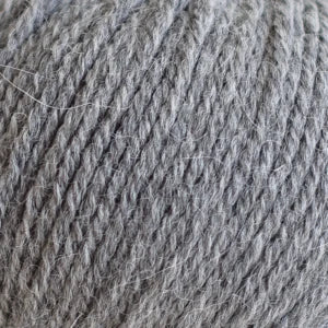 Sophie Shawl - Strikkekit med garnalternativ (Garn + Opskrift)
