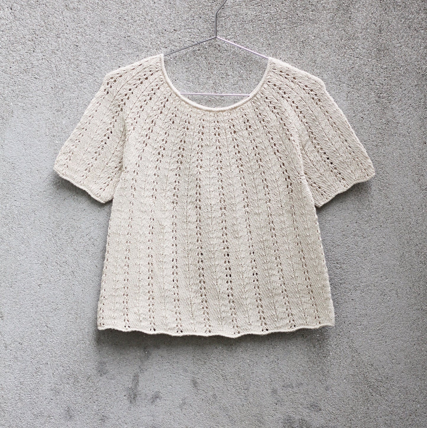 Bregne Tee - Strikkekit (Garn + Opskrift)