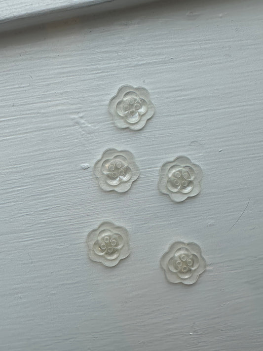 Plast knap formet som blomst - 18 mm.