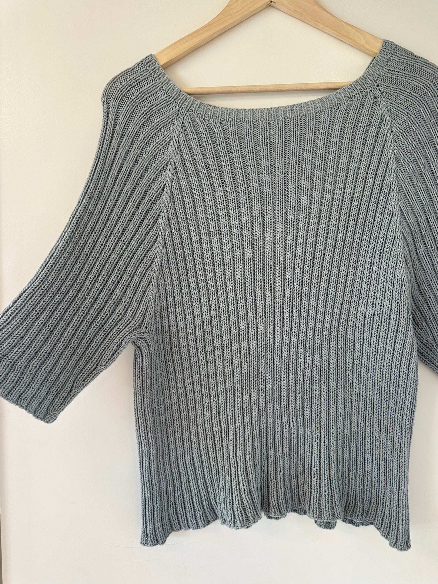 Opstrikket model - Rib Tee