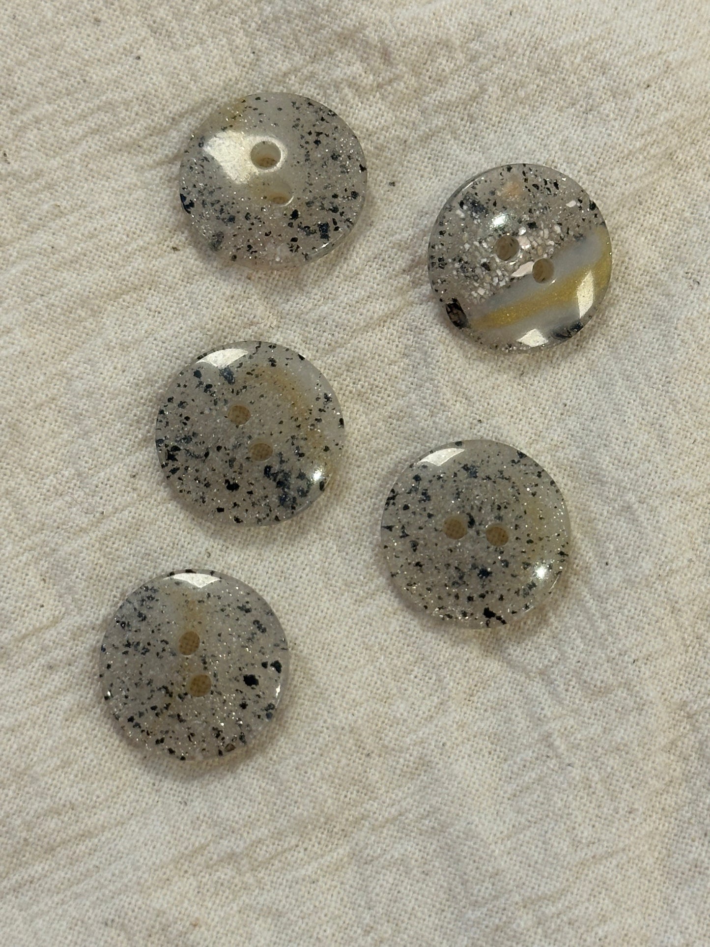Knap med nister - 15 mm
