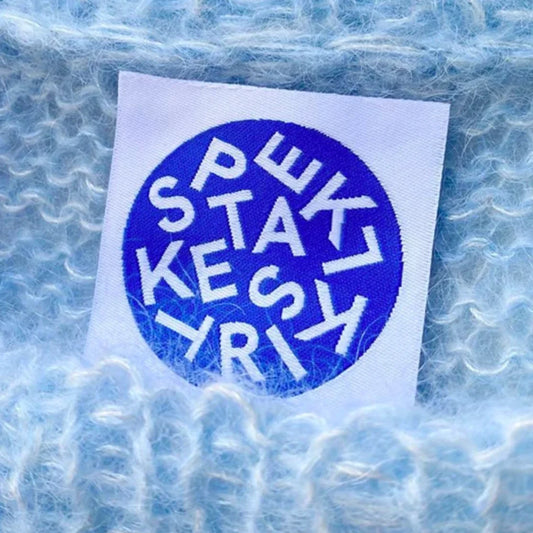Messy Spektakelstrik - Label
