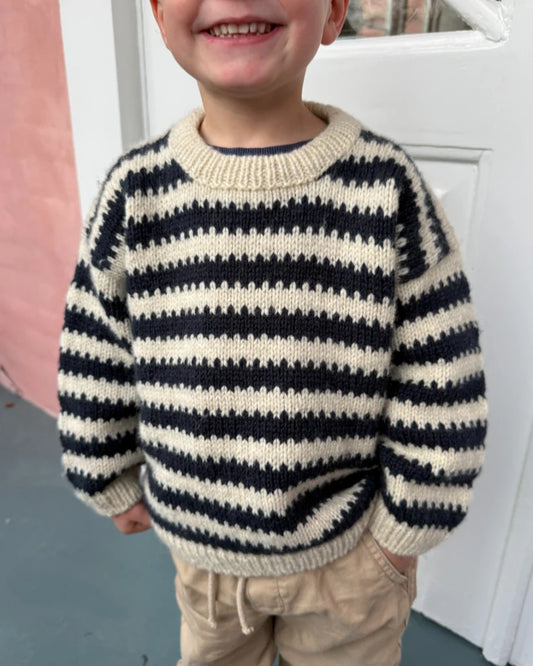 Otto Sweater Junior - PetiteKnit Opskrift