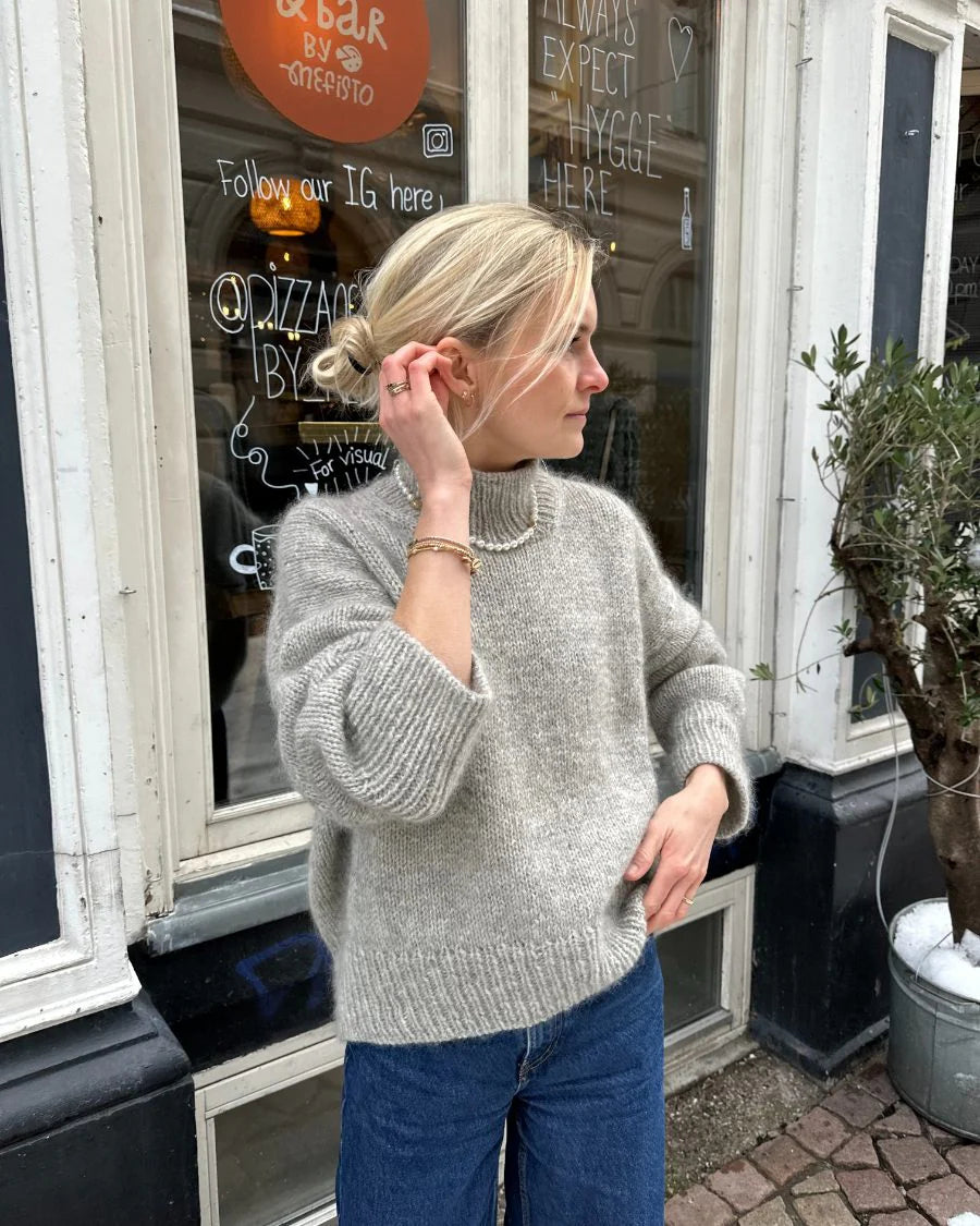 Weekend Sweater - PetiteKnit Opskrift