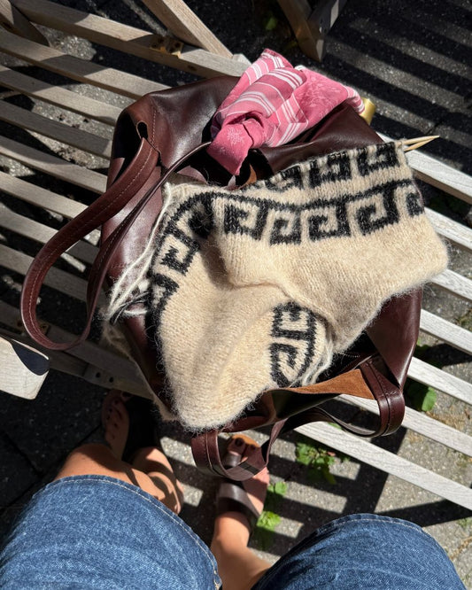 Athene Sweater - PetiteKnit Opskrift