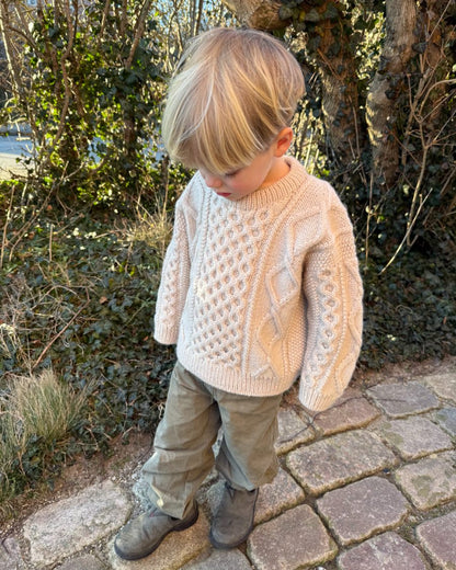 Dagmar Sweater Junior - PetiteKnit Opskrift