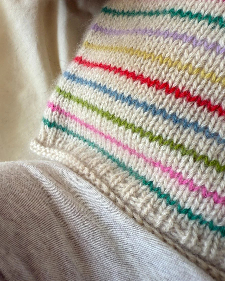 Frankie Sweater Baby - PetiteKnit Opskrift