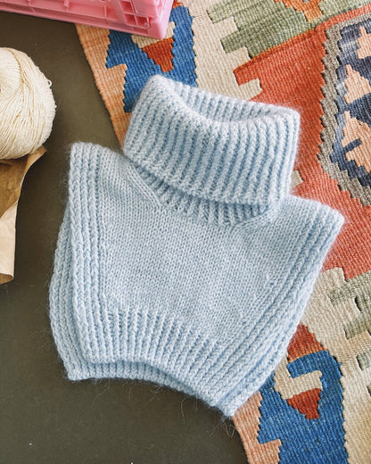 Terrazzo Neck Junior - PetiteKnit Opskrift
